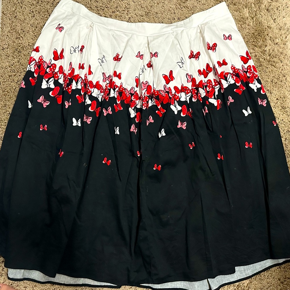Women’s Torrid Disney Minnie Mouse Bow Print Pleated Skirt Sz 28